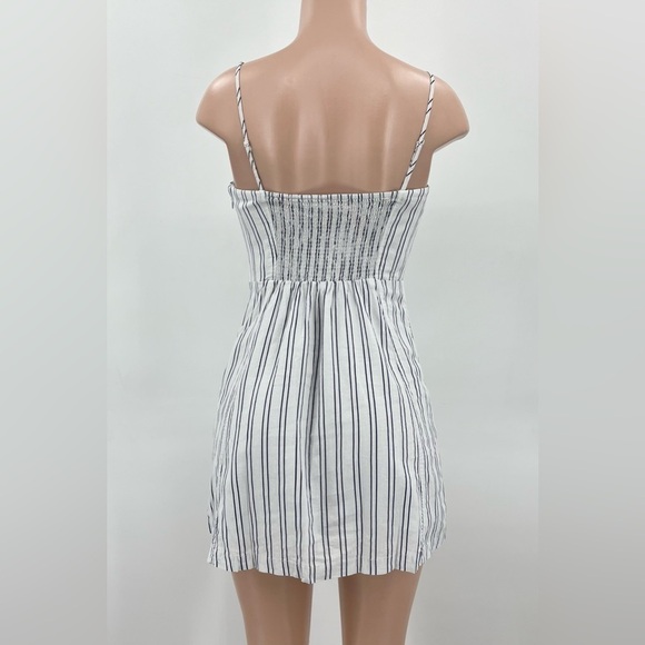 Urban Outfitters Kimchi Blue Striped Linen Blend Mini Dress - Picture 2 of 9